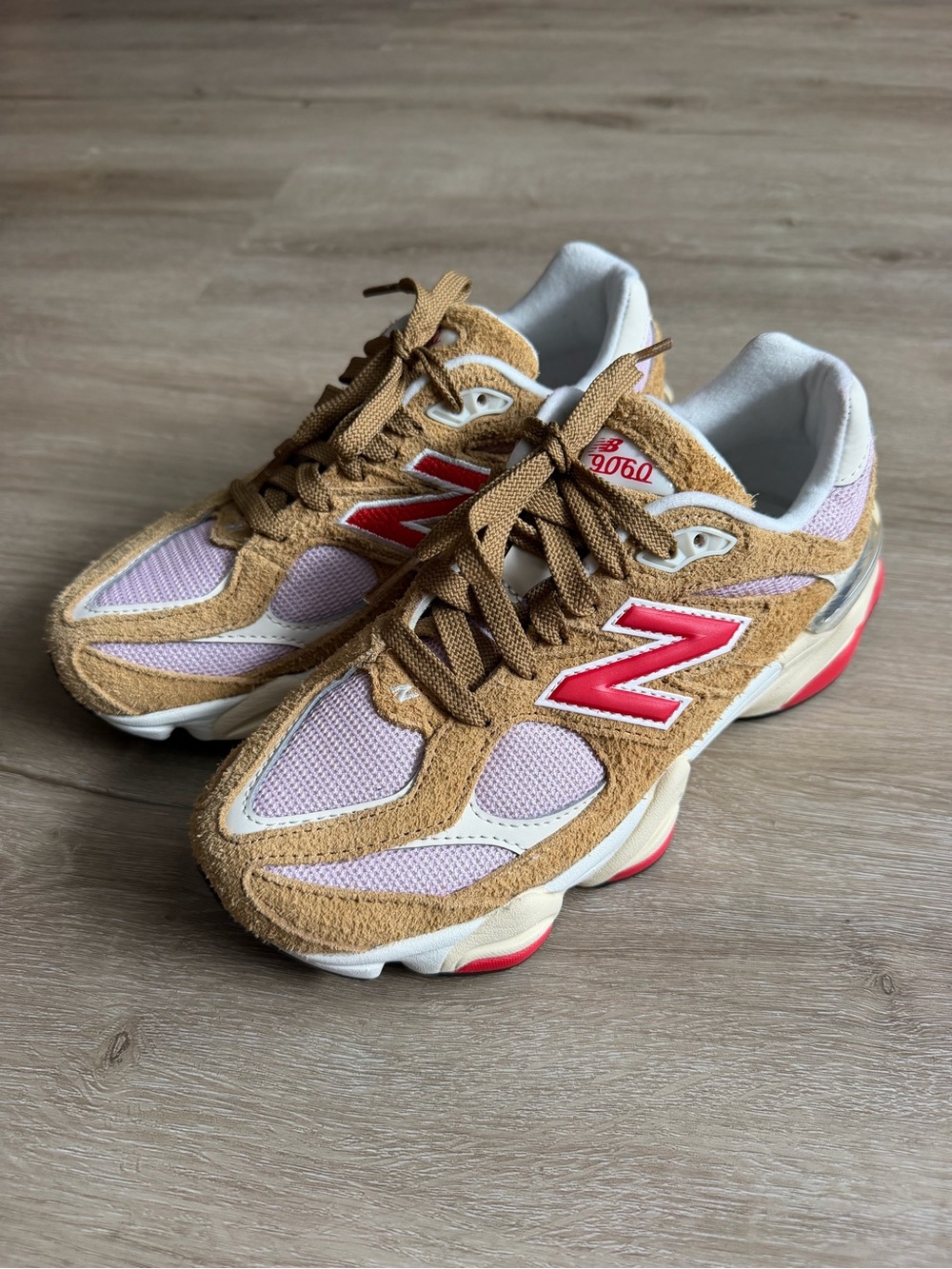 New Balance 9060 Beige, Pink & Red Retro Runner New Girls SZ 3.5